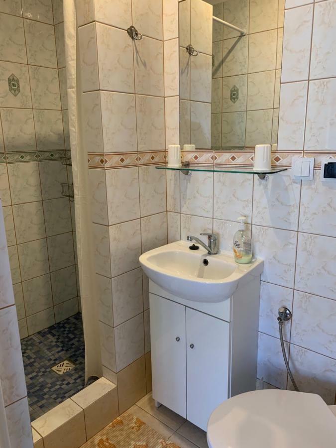 Pokoje Goscinne Matros Ustronie Morskie Exterior foto